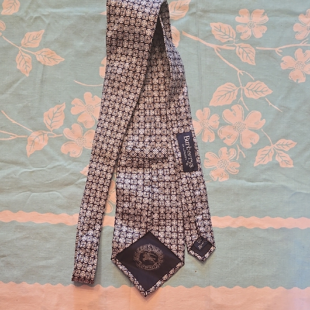 Burberrys Blue and White Men's Tie (17)